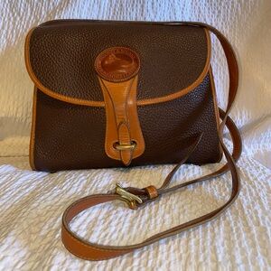 Dooney & Bourke AWL ESSEX Crossbody